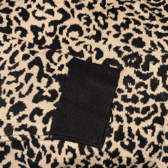 Calvin Klein Sweater High Neck Animal Print Sz XL Gold Accent Buttons - Picture 8 of 10